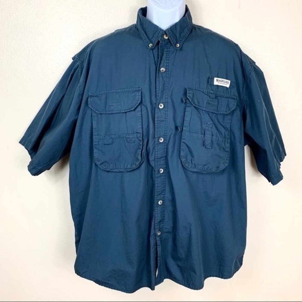 Magellan Sportswear Men’s shirt blue navy buttons